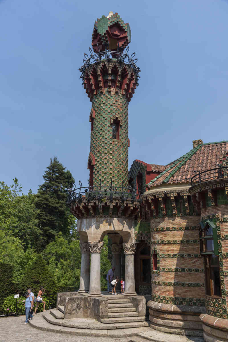 Cantabria 008 - Comillas - Villa Quijano o el Capricho de Gaudí.jpg